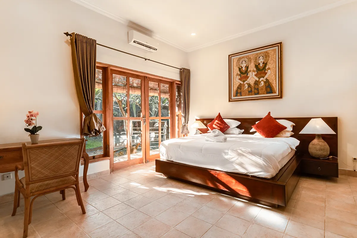 Luxury Beachfront Villas 4