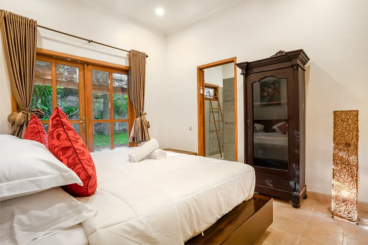 Luxury Beachfront Villas 6